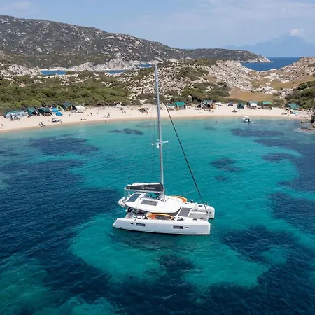 Апартаменты Ploumisti Sea View *