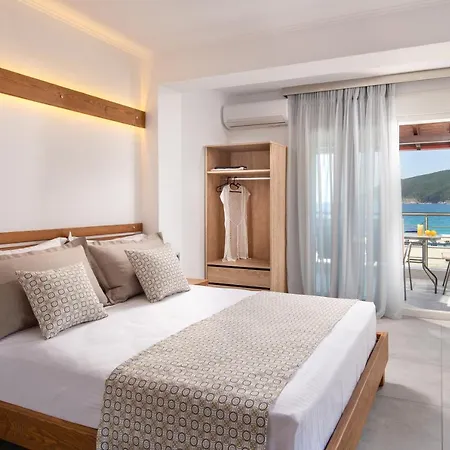 Ploumisti Sea View 아파트 *