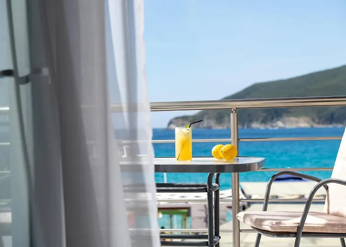 Ploumisti Sea View Apartment *